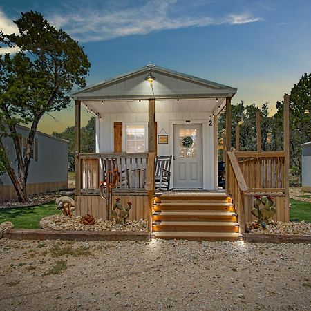 Lucky Star Ranch - Stargazer Hotell Tarpley Eksteriør bilde
