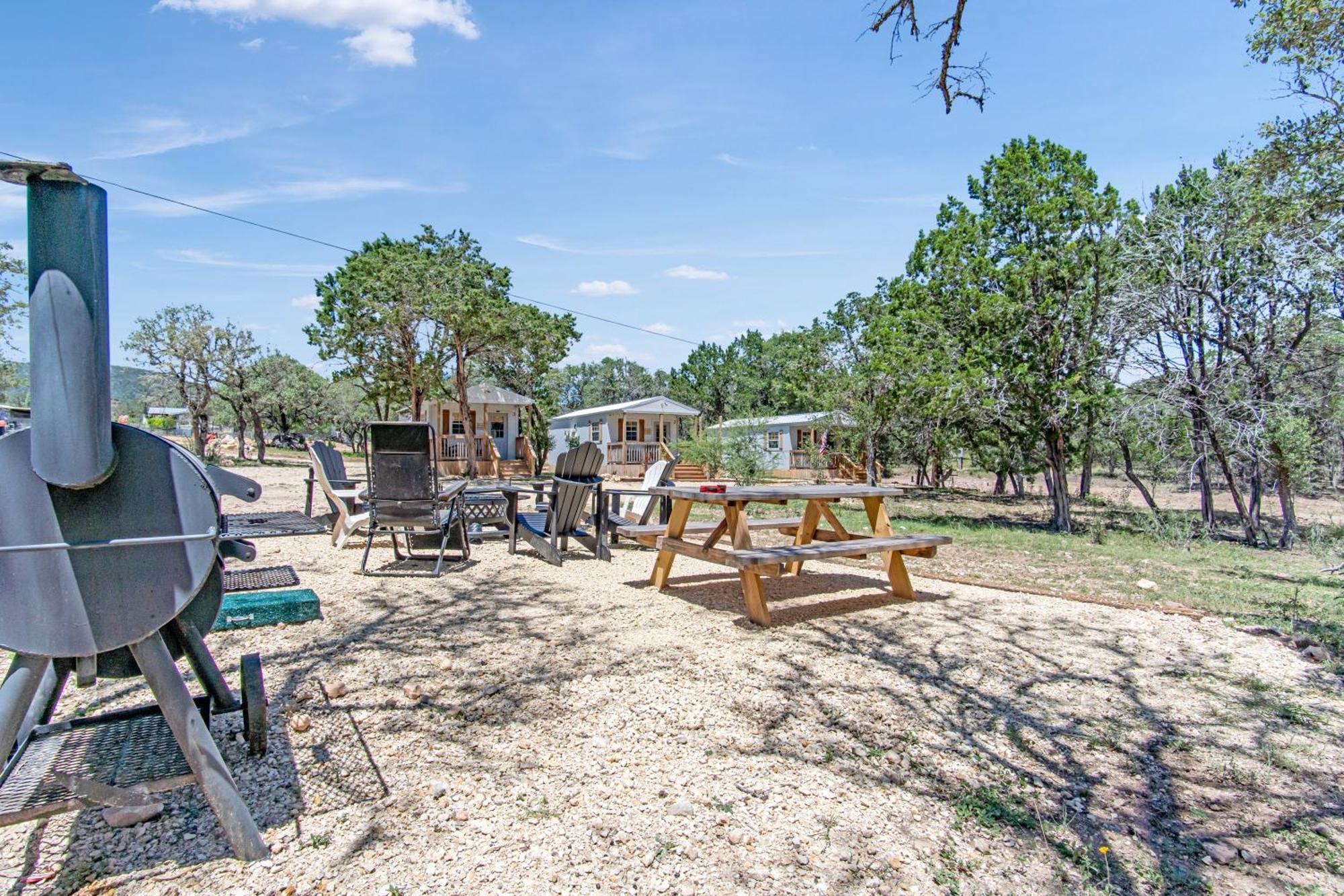 Lucky Star Ranch - Stargazer Hotell Tarpley Eksteriør bilde