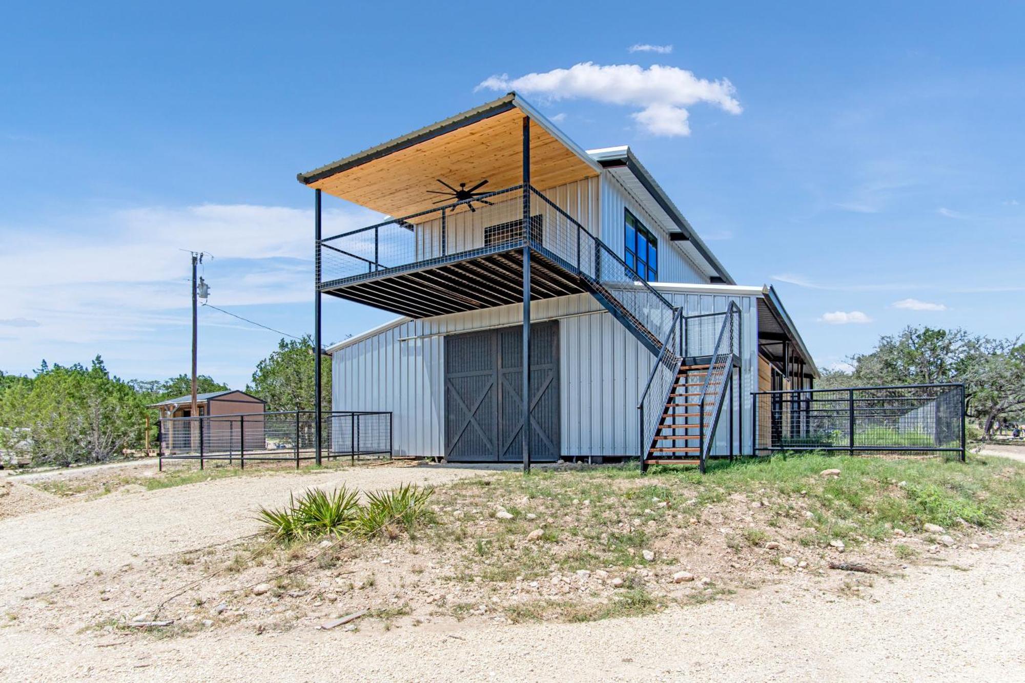 Lucky Star Ranch - Stargazer Hotell Tarpley Eksteriør bilde